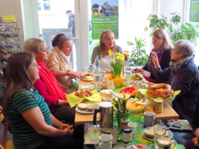 Beim Frühstück mit Frauen aus verschiedenen Generationen freute sich die Abgeordnete