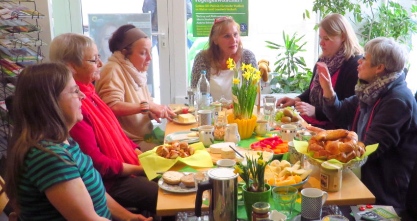 Beim Frühstück mit Frauen aus verschiedenen Generationen freute sich die Abgeordnete