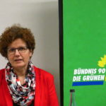 Maria Heubuch MdEP spricht im Forum Oberderdingen darüber, warum klein strukturierte Landwirtschaft zu mehr Artenvielfalt beiträgt. Foto: LP
